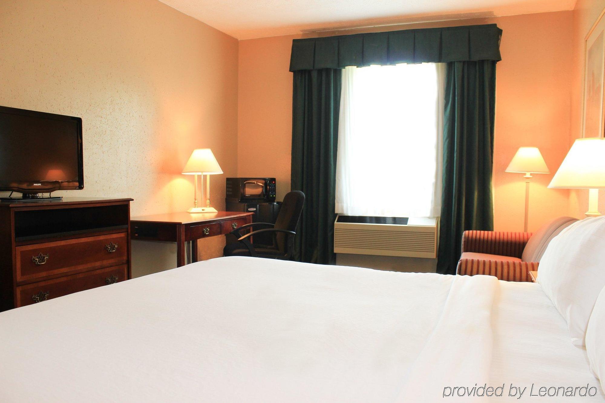 Holiday Inn Express Kilmarnock Eksteriør billede