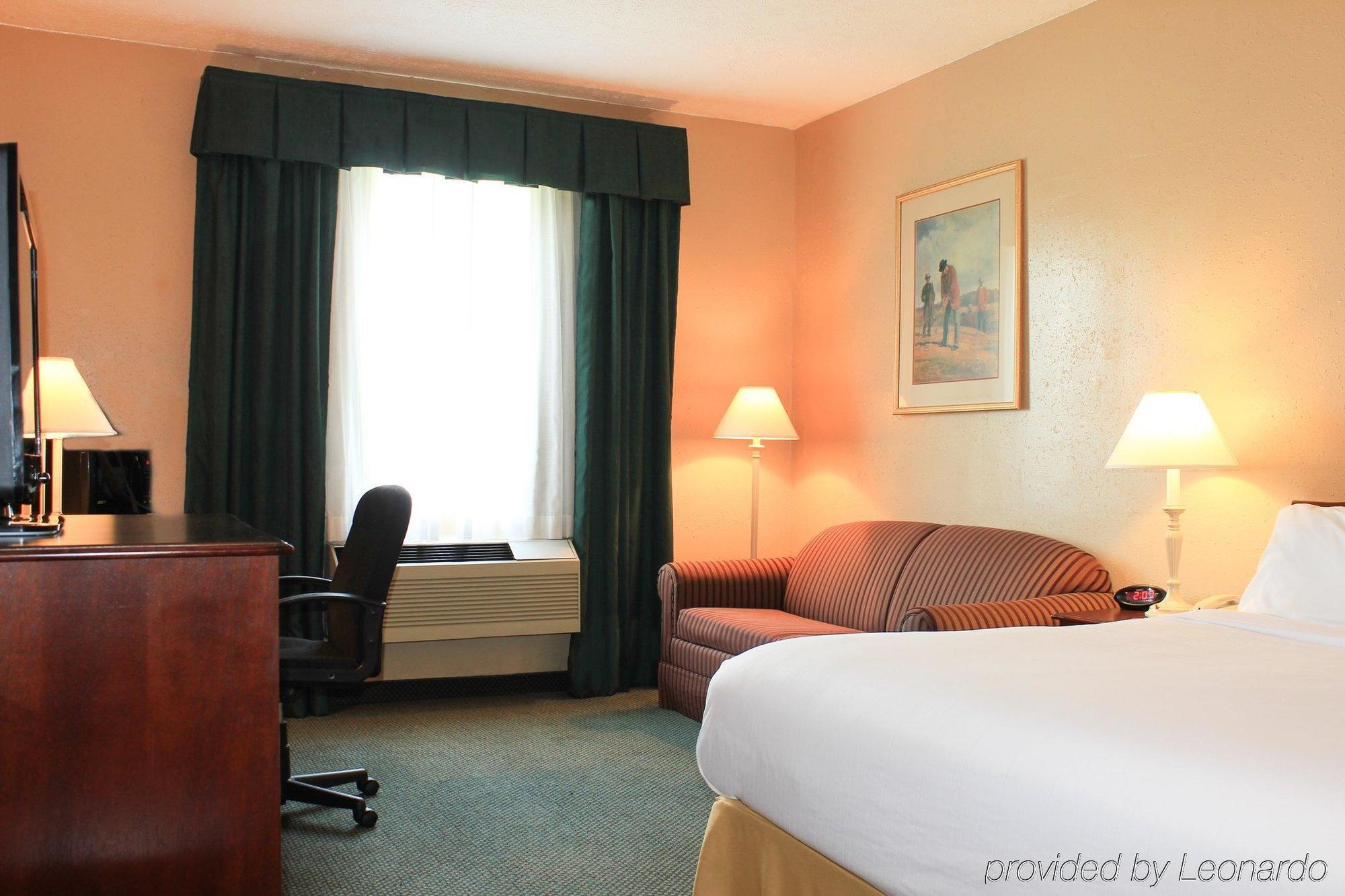 Holiday Inn Express Kilmarnock Eksteriør billede