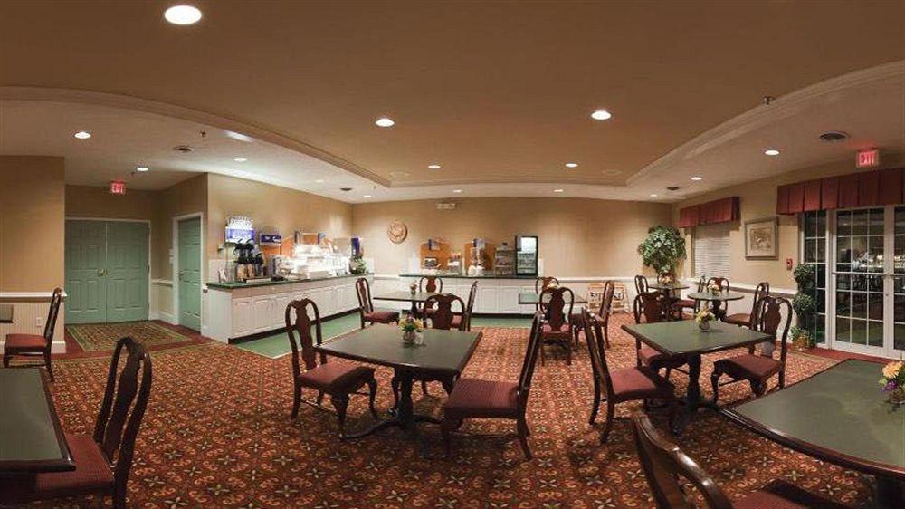 Holiday Inn Express Kilmarnock Eksteriør billede